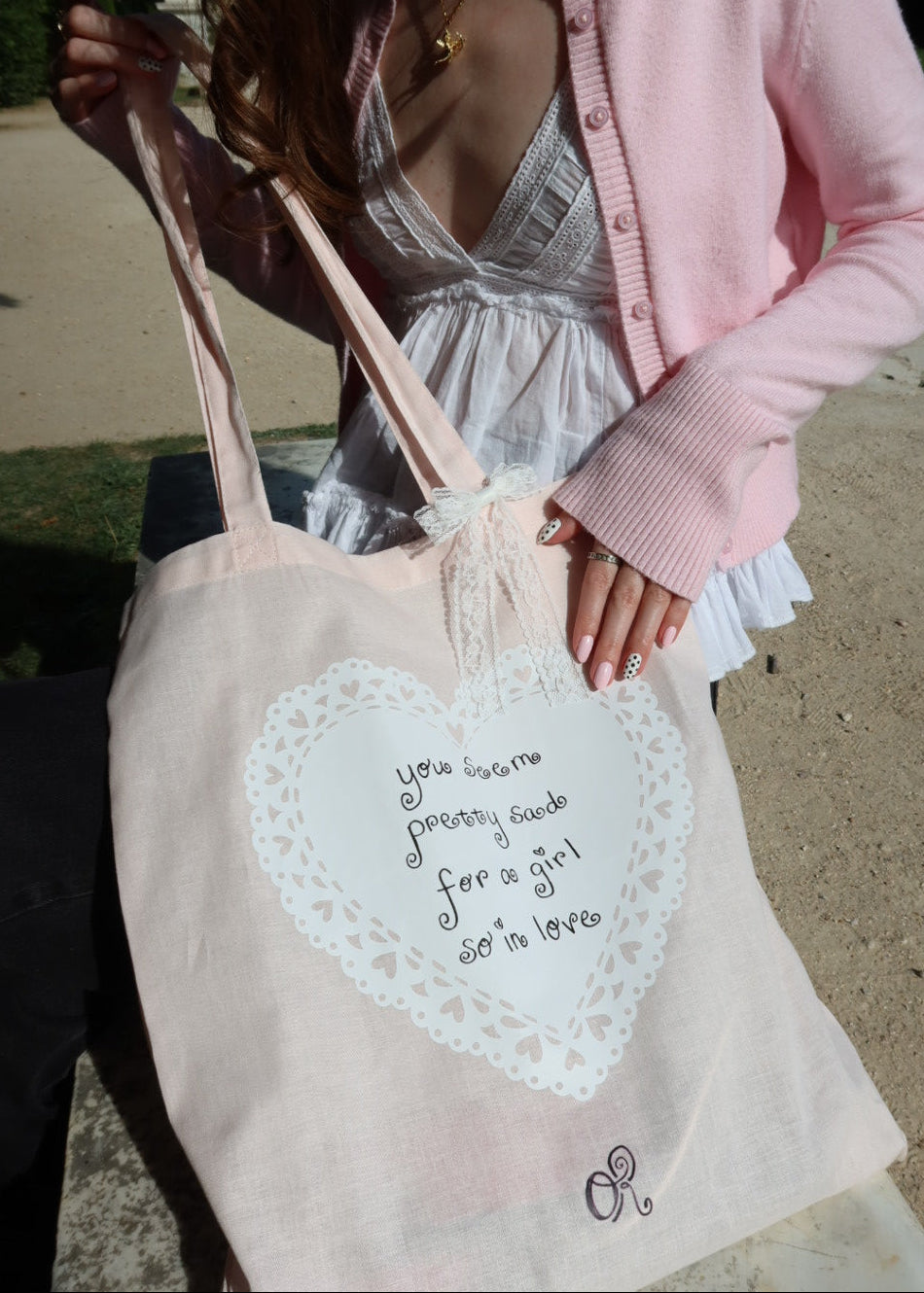 Tote bag "girl so in love" 💘