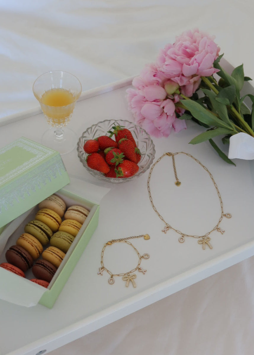 Set bijoux à charms XOXO