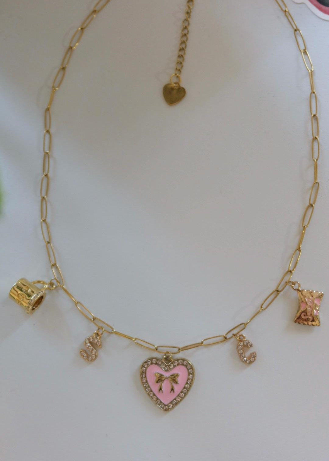 Set bijoux "SC" : collier à charms, boucles d'oreilles et tatouage éphémère bisous