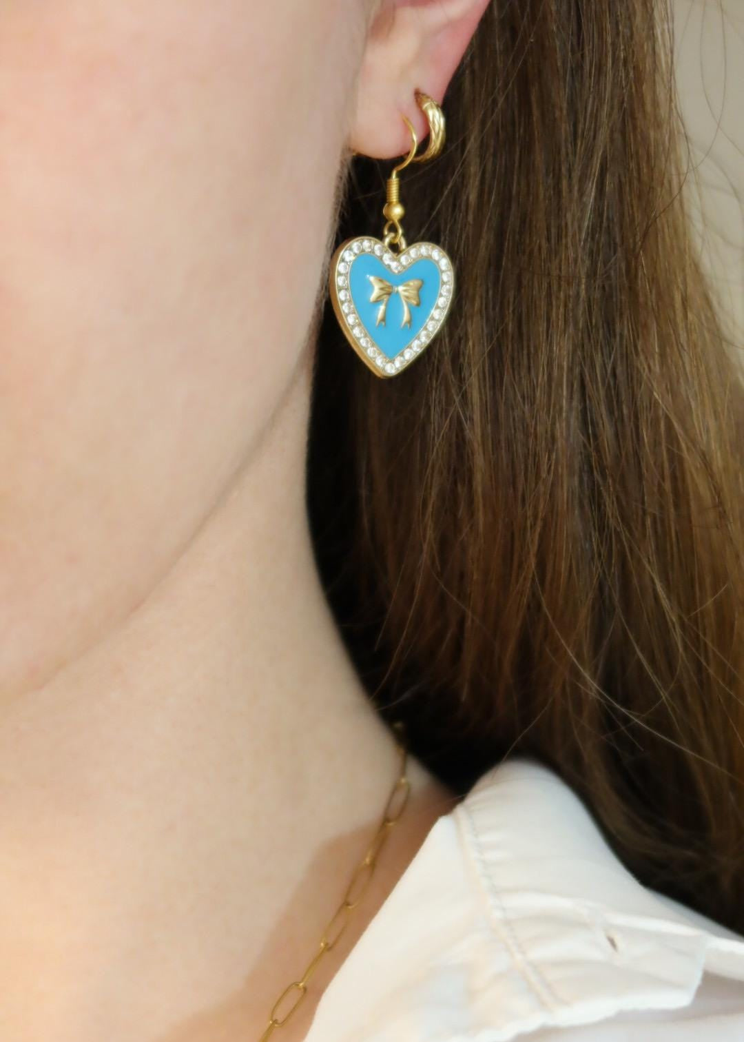 Set bijoux "Espresso" : collier à charms, boucles d'oreilles et tatouage éphémère bisous